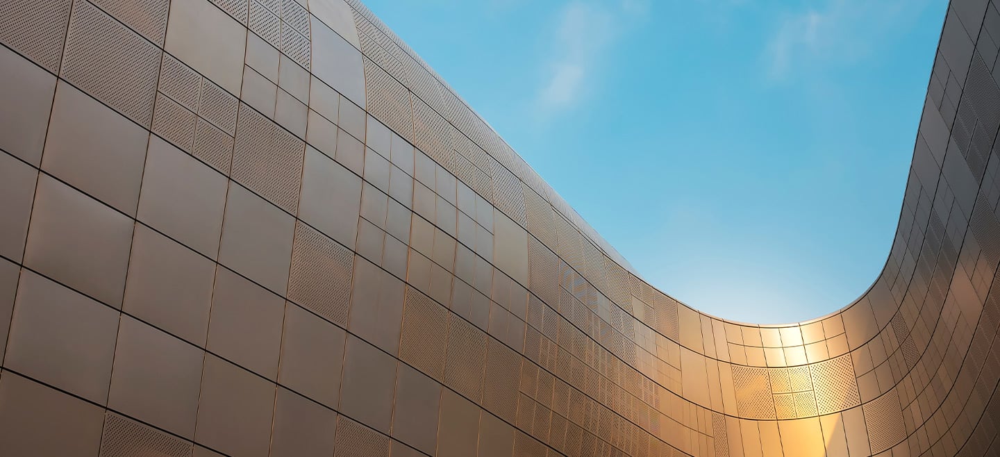 Mid-Market resilience remains, but unease is growing